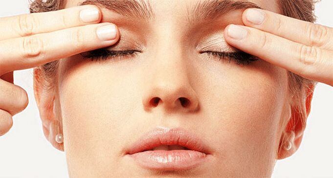 Gymnase des yeux pour la restauration visuelle